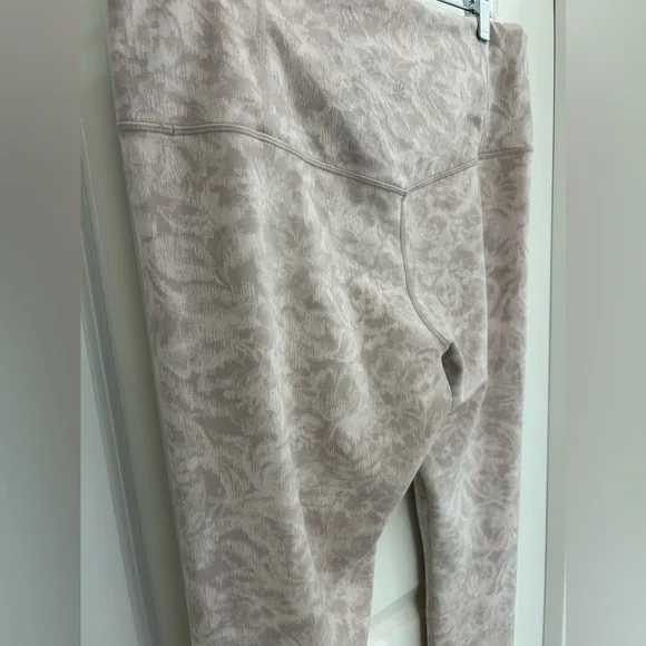 Athleta Elation Textured Tight - Picture 7 of 14